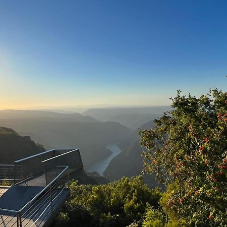 Alojamiento Turistico Caxide Parada De Sil Ribeira Sacra Parada del Sil Exterior foto