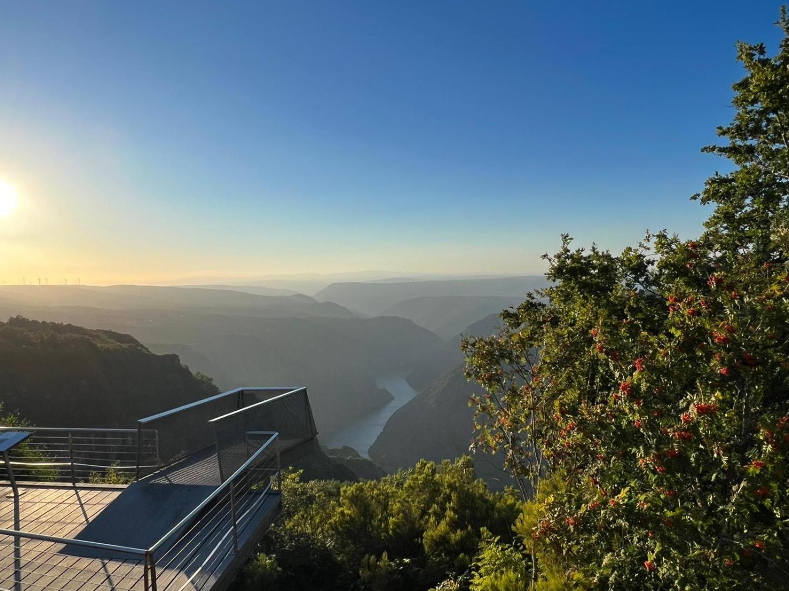 Alojamiento Turistico Caxide Parada De Sil Ribeira Sacra Parada del Sil Exterior foto
